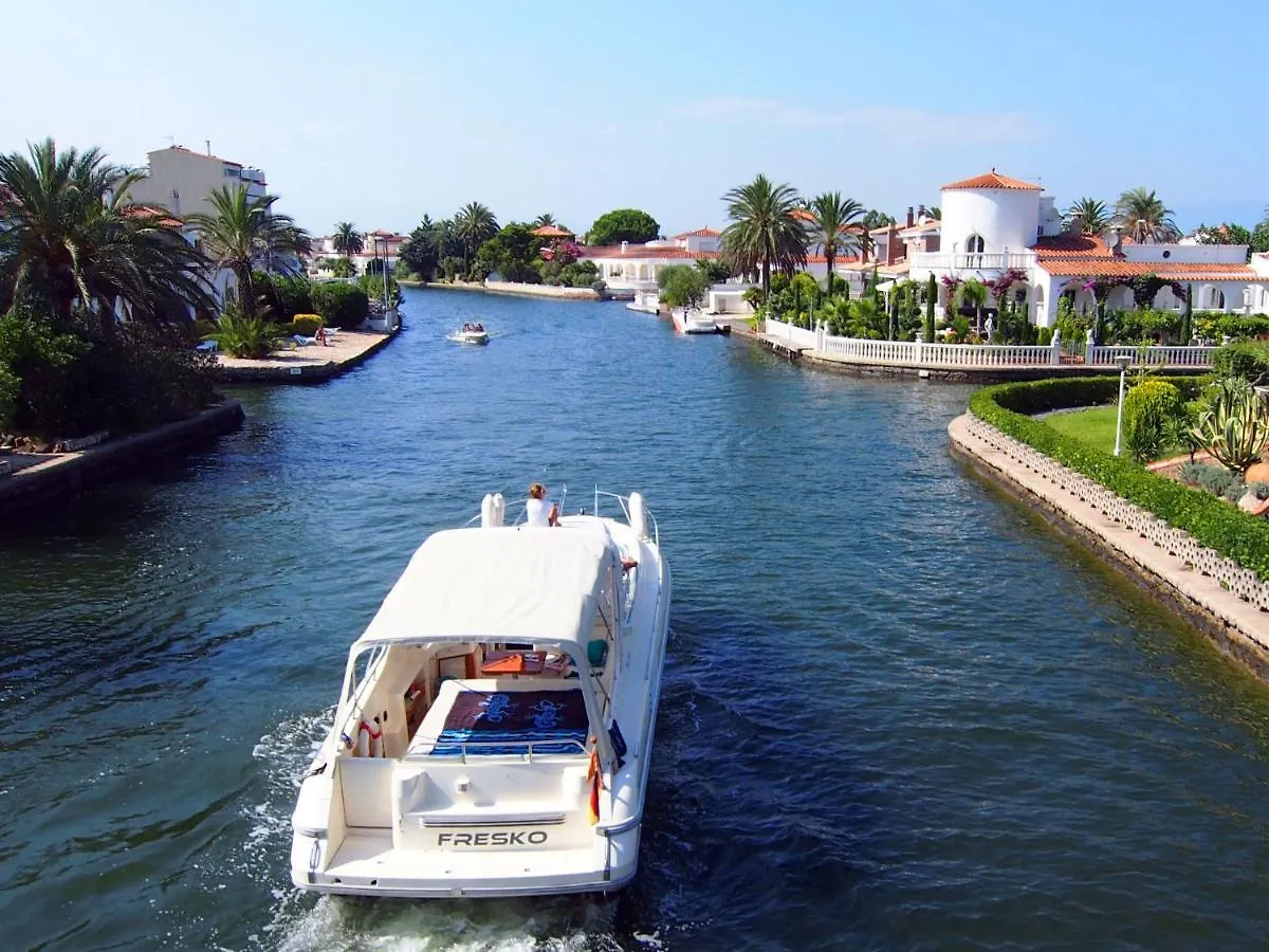 Apartment Club Nautic-9 By Interhome Empuriabrava